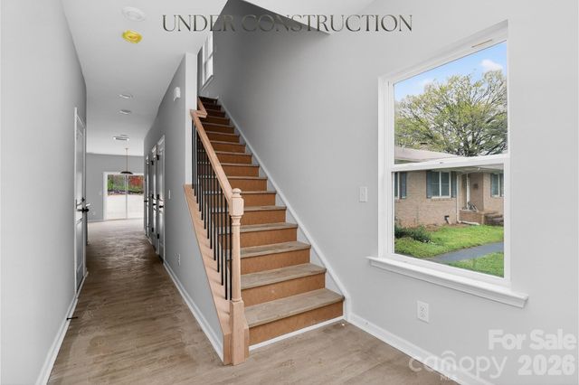 341 N Hoskins Road, Charlotte, NC 28216