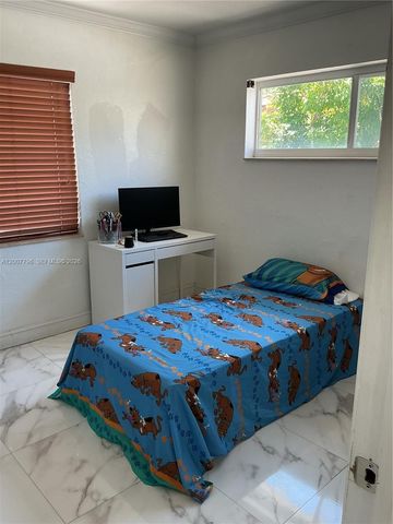 3630 SW 3rd St, Miami, FL 33135