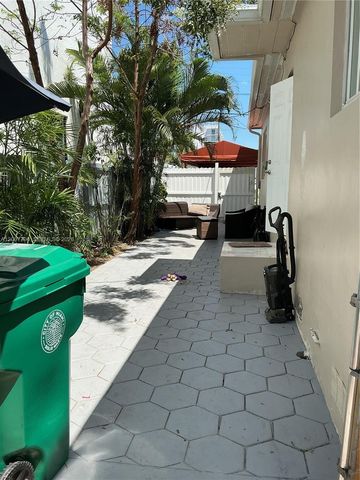 3630 SW 3rd St, Miami, FL 33135