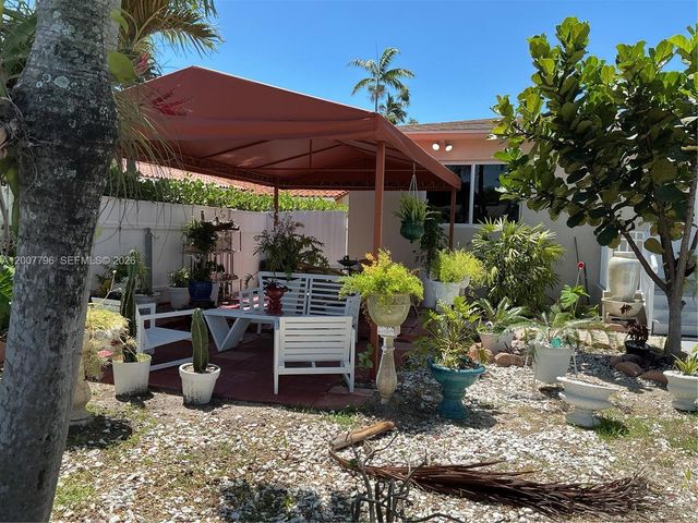 3630 SW 3rd St, Miami, FL 33135