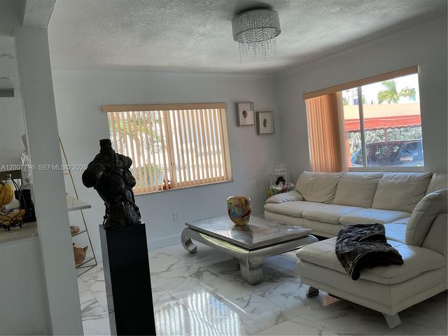 3630 SW 3rd St, Miami, FL 33135