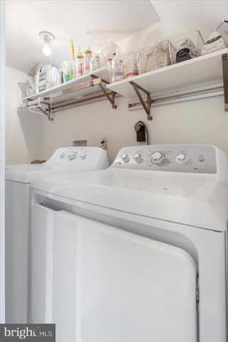 1322 AVA RD, Severn, MD 21144