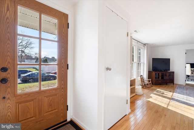 1322 AVA RD, Severn, MD 21144