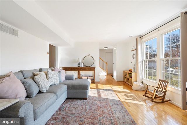 1322 AVA RD, Severn, MD 21144