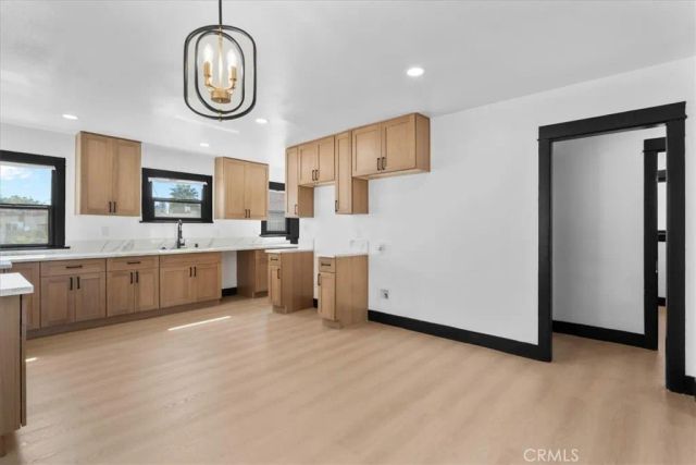 5820 S Van Ness, Los Angeles, CA 90047