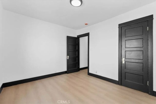 5820 S Van Ness, Los Angeles, CA 90047