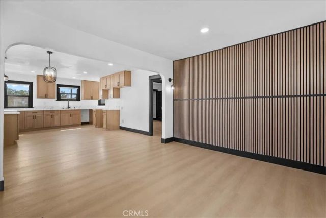 5820 S Van Ness, Los Angeles, CA 90047