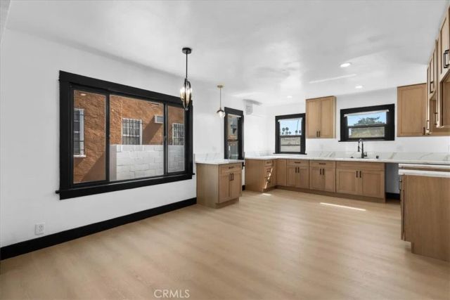5820 S Van Ness, Los Angeles, CA 90047