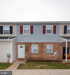 64 SALEM RD, Schwenksville, PA 19473