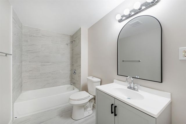 1200 Adams Street, Baytown, TX 77520