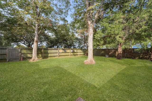 1200 Adams Street, Baytown, TX 77520