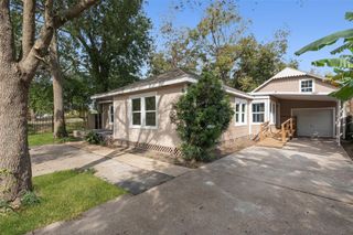 1200 Adams Street, Baytown, TX 77520