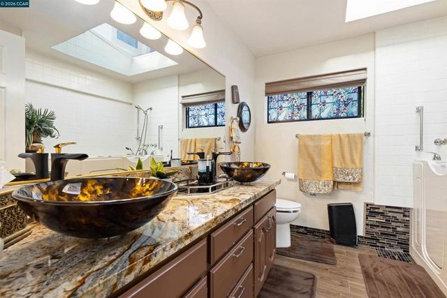 716 Gelston Pl, El Cerrito, CA 94530