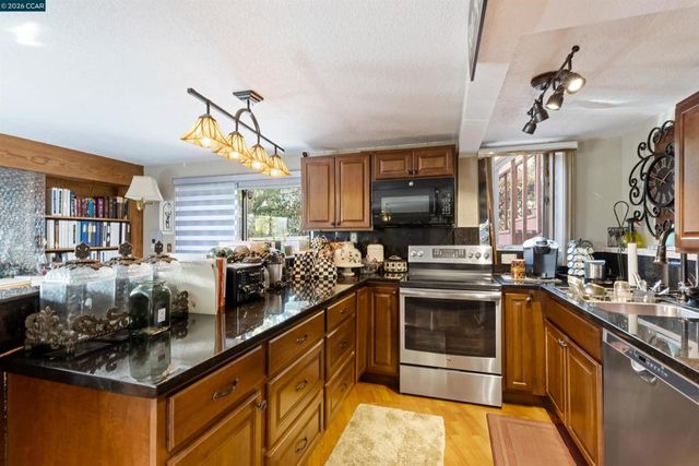 716 Gelston Pl, El Cerrito, CA 94530