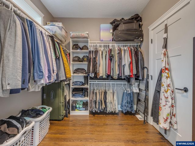 12950 S Barnards Rd, Molalla, OR 97038