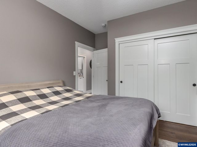 12950 S Barnards Rd, Molalla, OR 97038