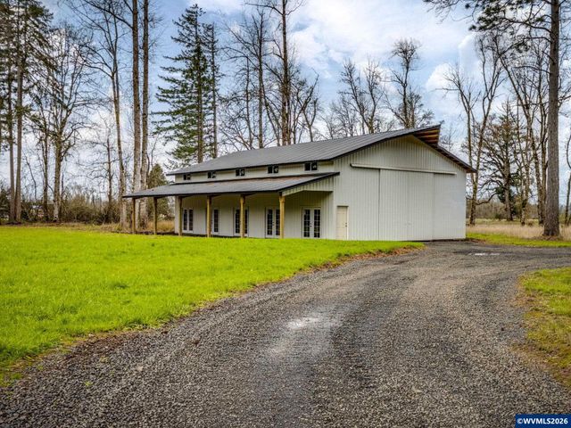 12950 S Barnards Rd, Molalla, OR 97038