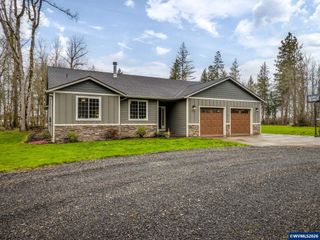12950 S Barnards Rd, Molalla, OR 97038