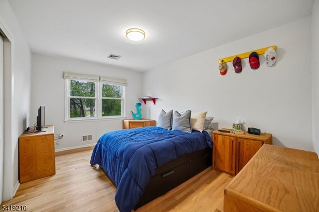 3 Carol Ct, Cranford Twp., NJ 07016