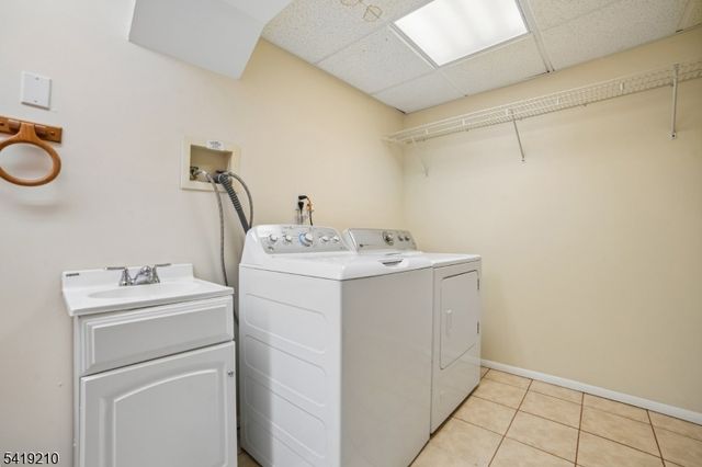 3 Carol Ct, Cranford Twp., NJ 07016