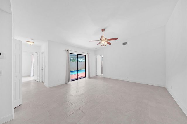 4757 Sunny Palm Circle A, West Palm Beach, FL 33415
