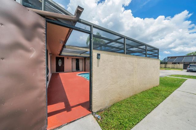 4757 Sunny Palm Circle A, West Palm Beach, FL 33415