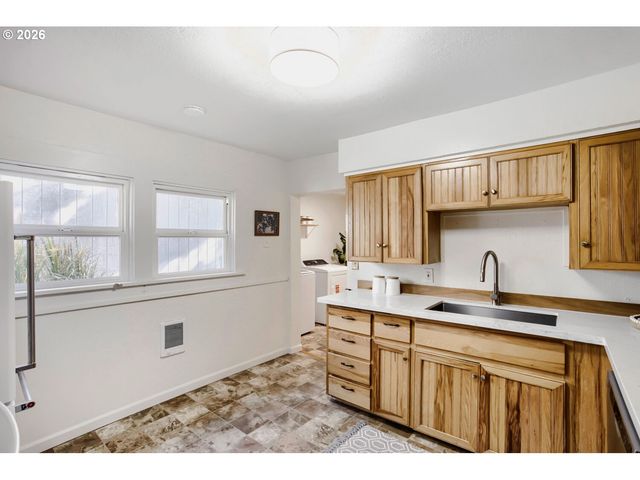4830 Se GLADSTONE St, Portland, OR 97206