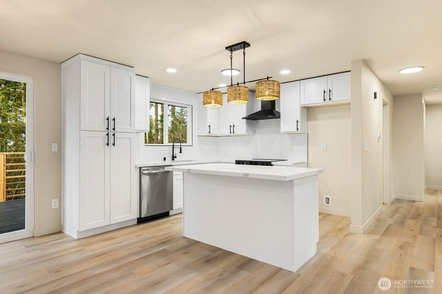 8211 182nd Avenue E, Bonney Lake, WA 98391