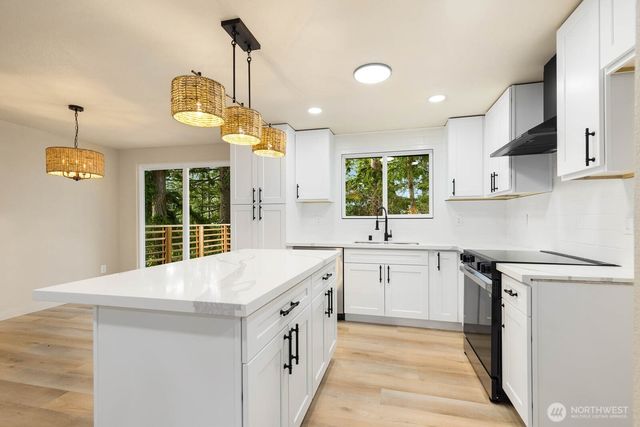 8211 182nd Avenue E, Bonney Lake, WA 98391