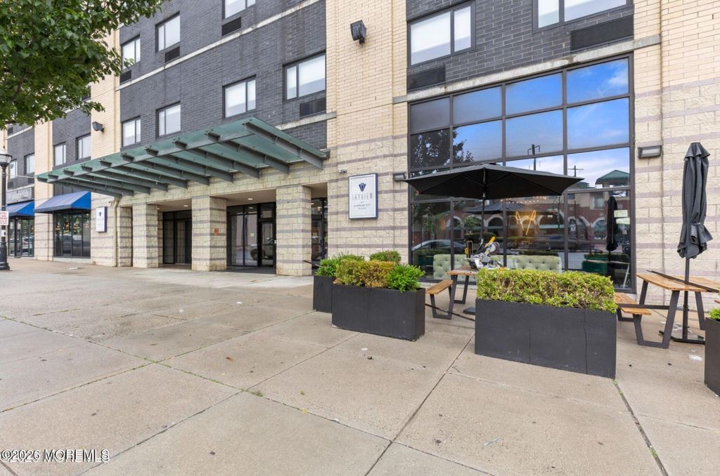 1 Carriage City Plaza 1506, Rahway, NJ 07065