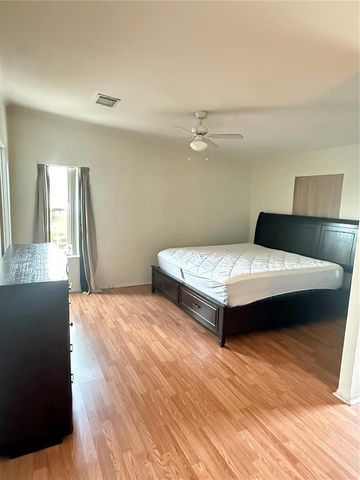 4119 SE LEMON AVENUE, Highland City, FL 33846