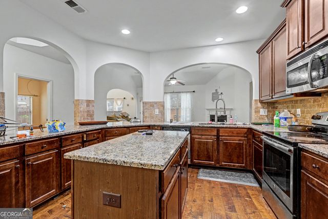 10020 Cormac Street, Jonesboro, GA 30238