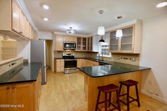 107 S Lakeshore Drive, Whispering Pines, NC 28327