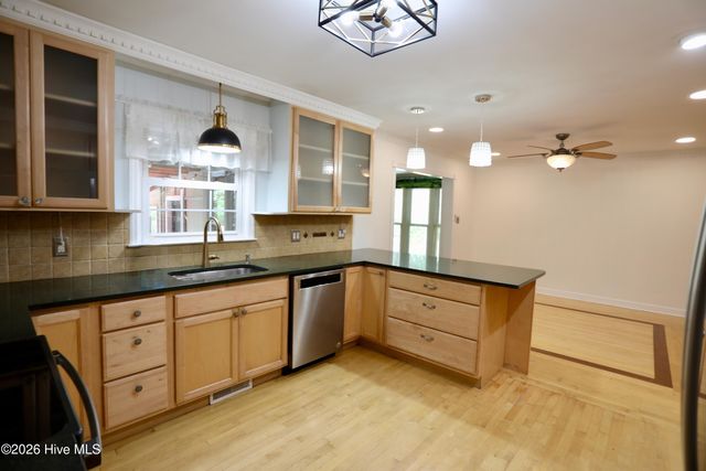 107 S Lakeshore Drive, Whispering Pines, NC 28327