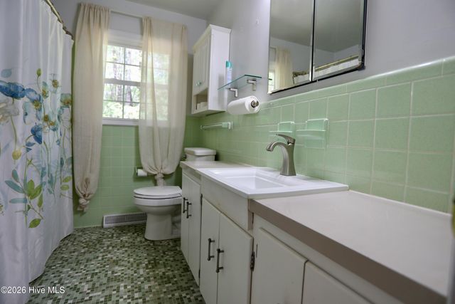 107 S Lakeshore Drive, Whispering Pines, NC 28327