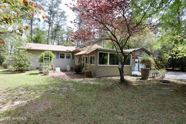 107 S Lakeshore Drive, Whispering Pines, NC 28327
