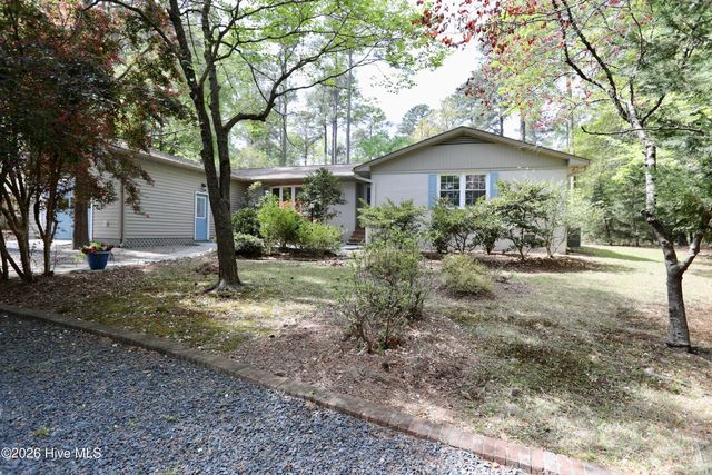 107 S Lakeshore Drive, Whispering Pines, NC 28327