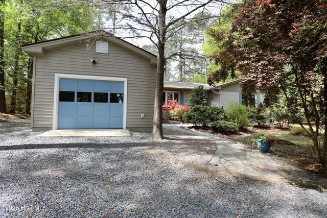 107 S Lakeshore Drive, Whispering Pines, NC 28327