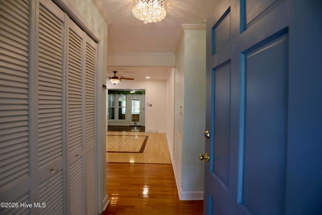 107 S Lakeshore Drive, Whispering Pines, NC 28327