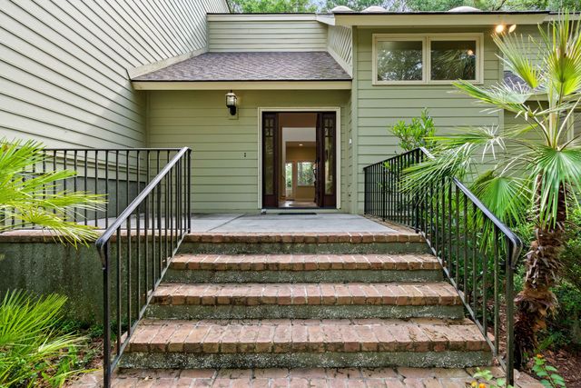 40 Greensward Road, Kiawah Island, SC 29455