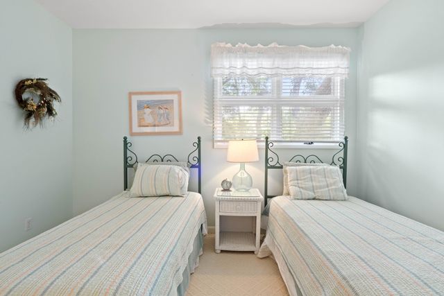 40 Greensward Road, Kiawah Island, SC 29455