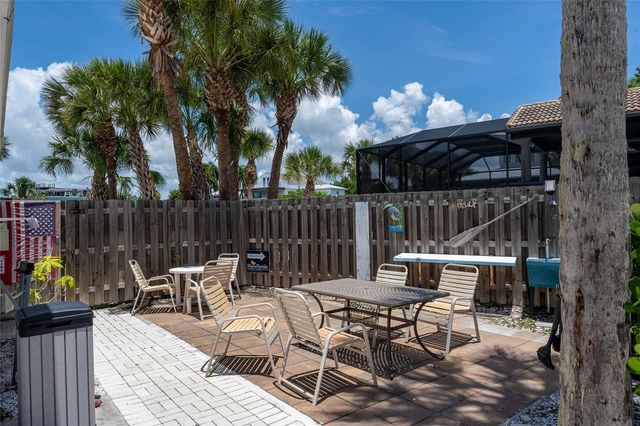 908 VILLAS DRIVE 31, Venice, FL 34285
