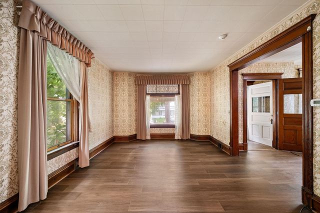 835 3rd Street E, Saint Paul, MN 55106