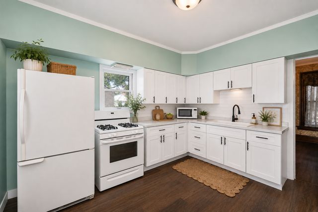 835 3rd Street E, Saint Paul, MN 55106