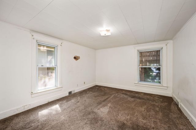 835 3rd Street E, Saint Paul, MN 55106