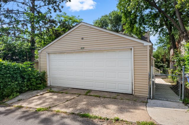 835 3rd Street E, Saint Paul, MN 55106