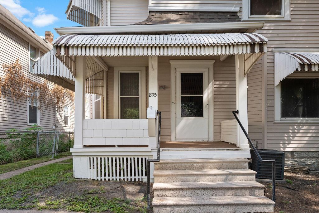 835 3rd Street E, Saint Paul, MN 55106 — photo 2