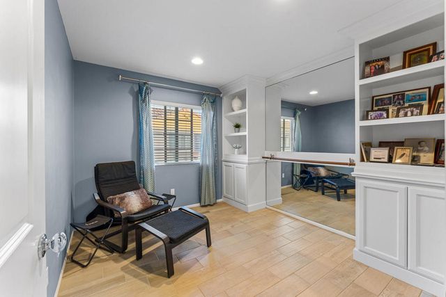 232 Paseo Gusto 122, Palm Desert, CA 92211