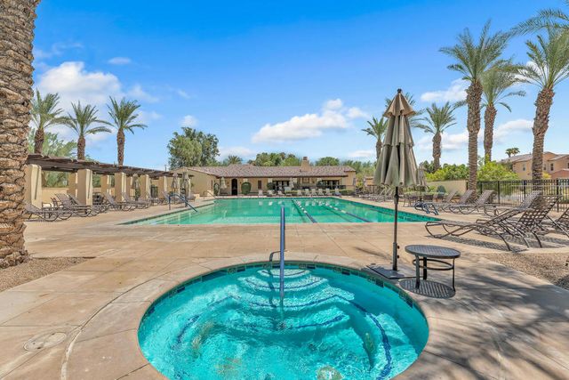 232 Paseo Gusto 122, Palm Desert, CA 92211