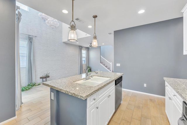 232 Paseo Gusto 122, Palm Desert, CA 92211